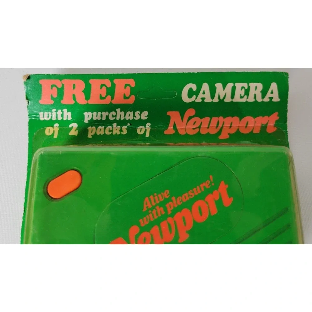 Vintage NIP Newport Cigarettes Camera Free Giveaway Advertising‎ 1988